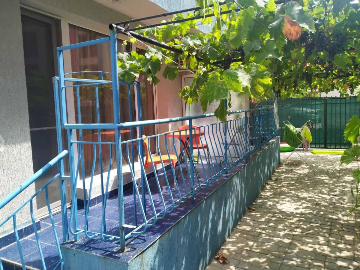Violet Garden 2 Veranda דירה